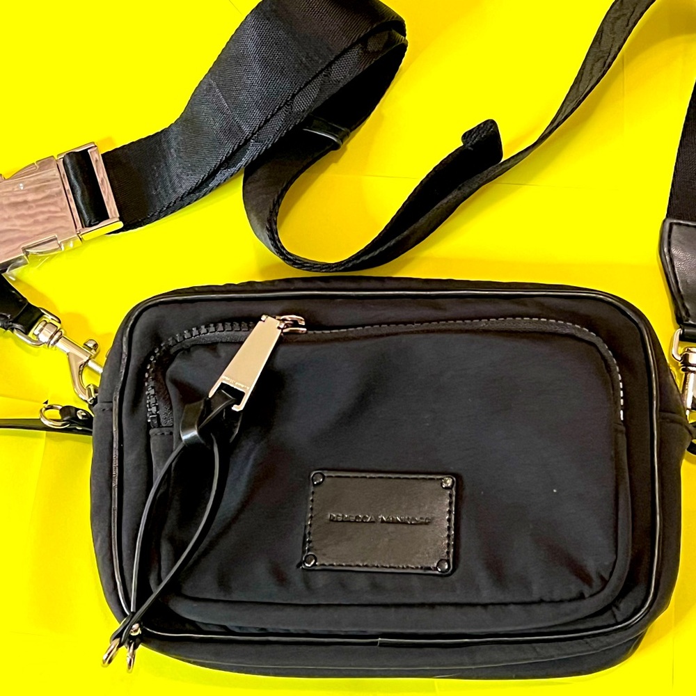 The Nolita Crossbody  
 
Style #:HS24ENNXBO